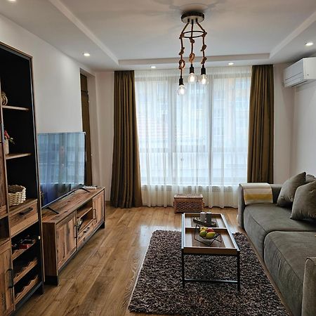 Toni'S Hidden Gem Apartment Kazanlak Exterior photo