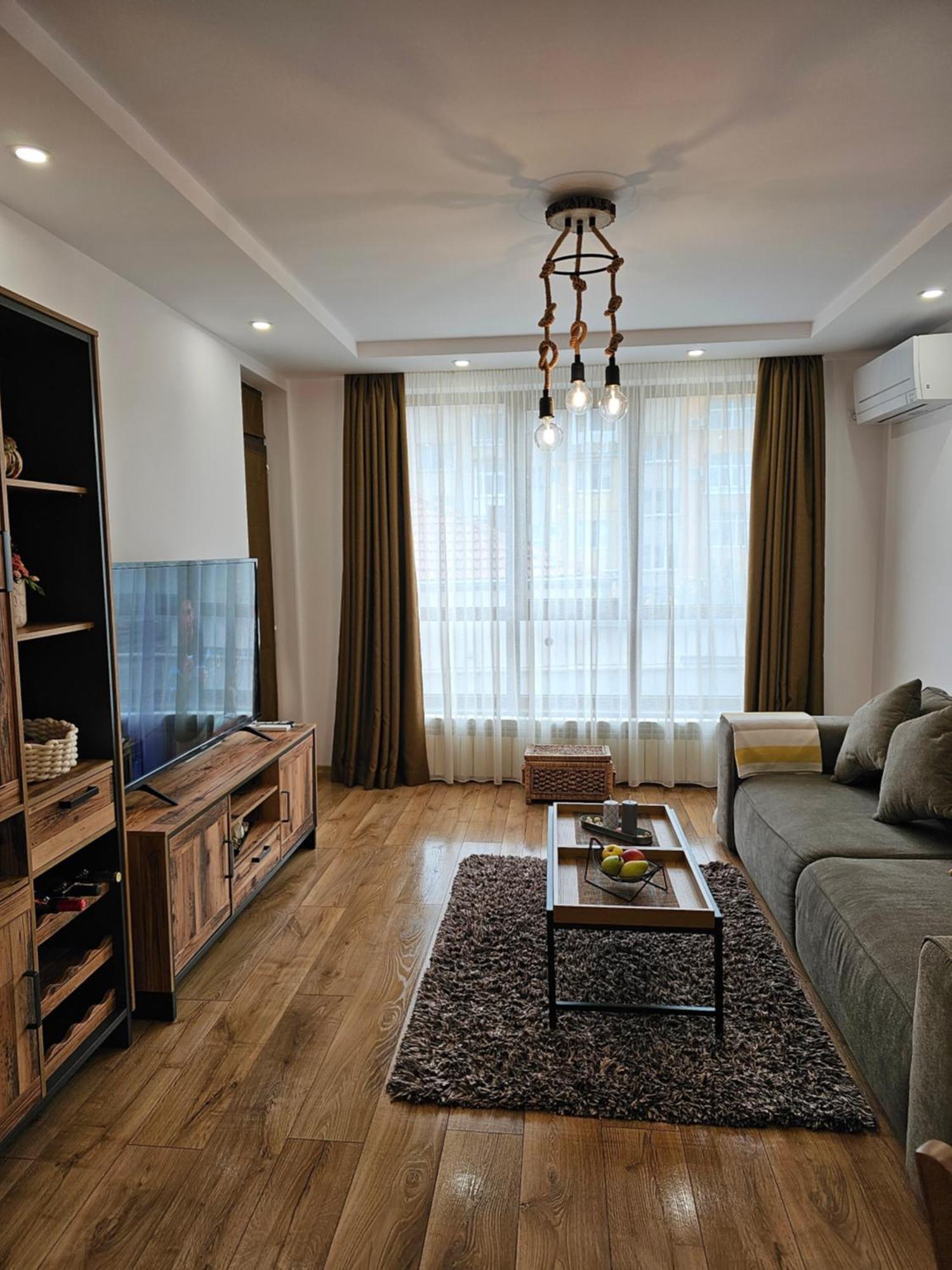 Toni'S Hidden Gem Apartment Kazanlak Exterior photo