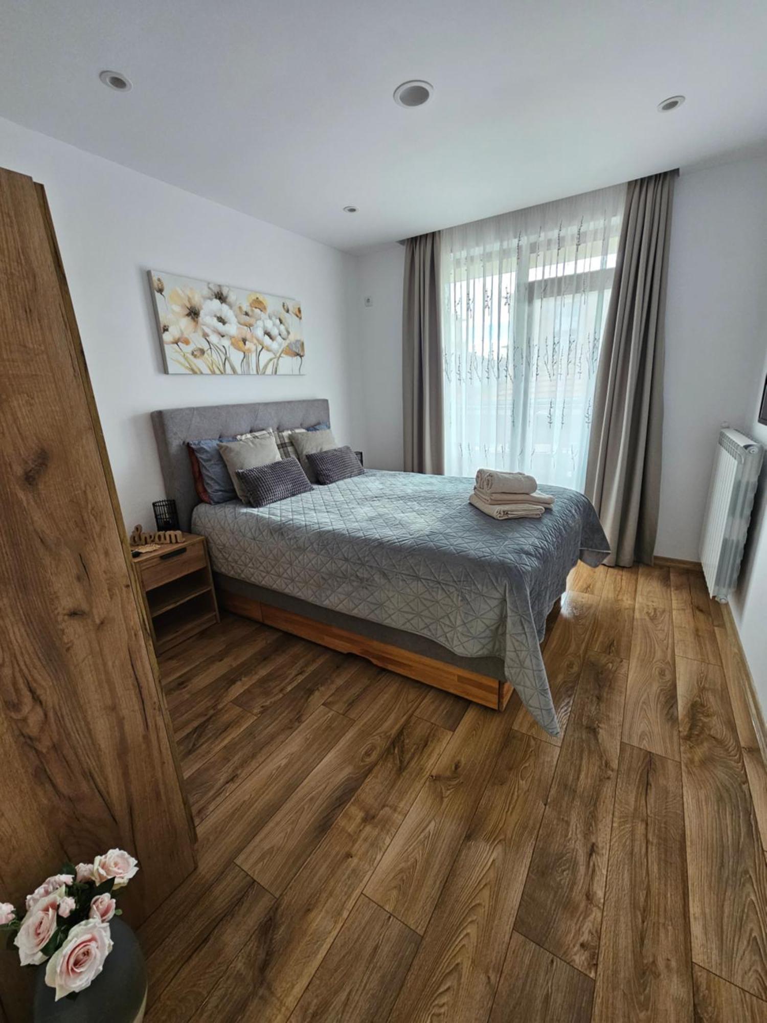 Toni'S Hidden Gem Apartment Kazanlak Exterior photo
